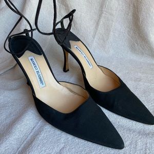 Manolo Blahnik Pump